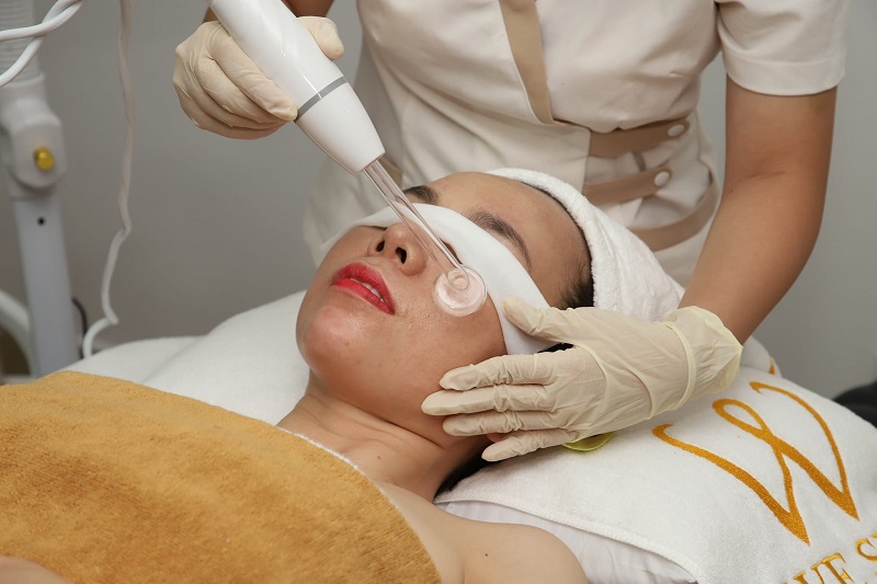 Cham Soc Da Chuyen Sau Tai Quan 10 (3)